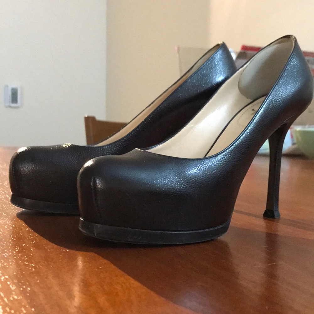 YSL Saint Laurent tribtoo heel